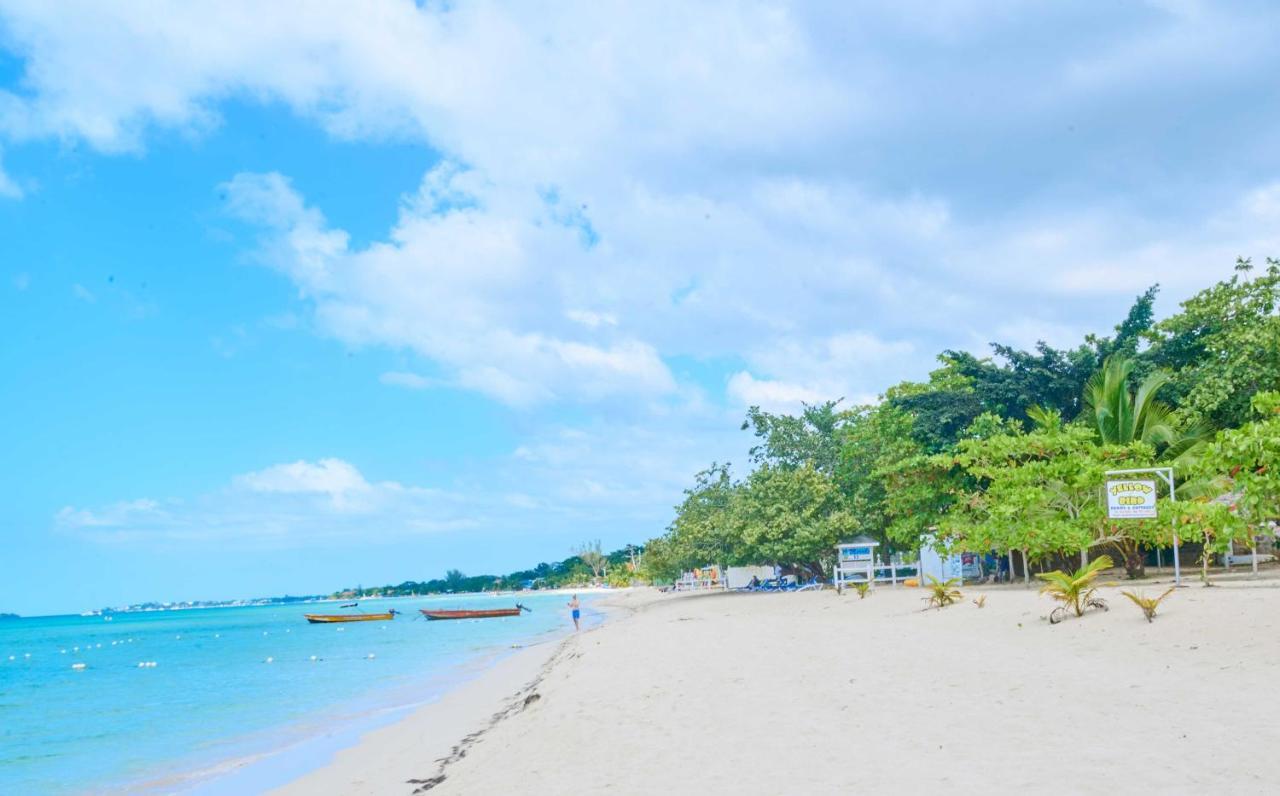 Yellow Bird Sea Negril Buitenkant foto